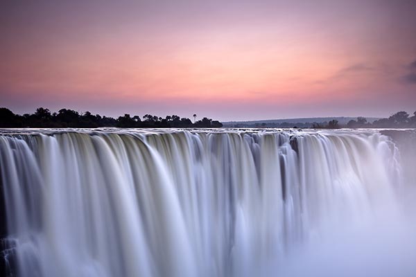 ビクトリアの滝（ジンバブエ／ザンビア）
